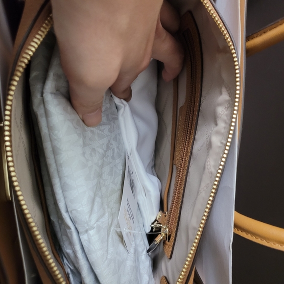 Sold-Michael Kors Mercer Signature Satchel - Picture 9 of 12